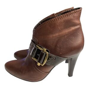 French Connection Leather Women's Brown Ankle Boots
Size 40 9US
